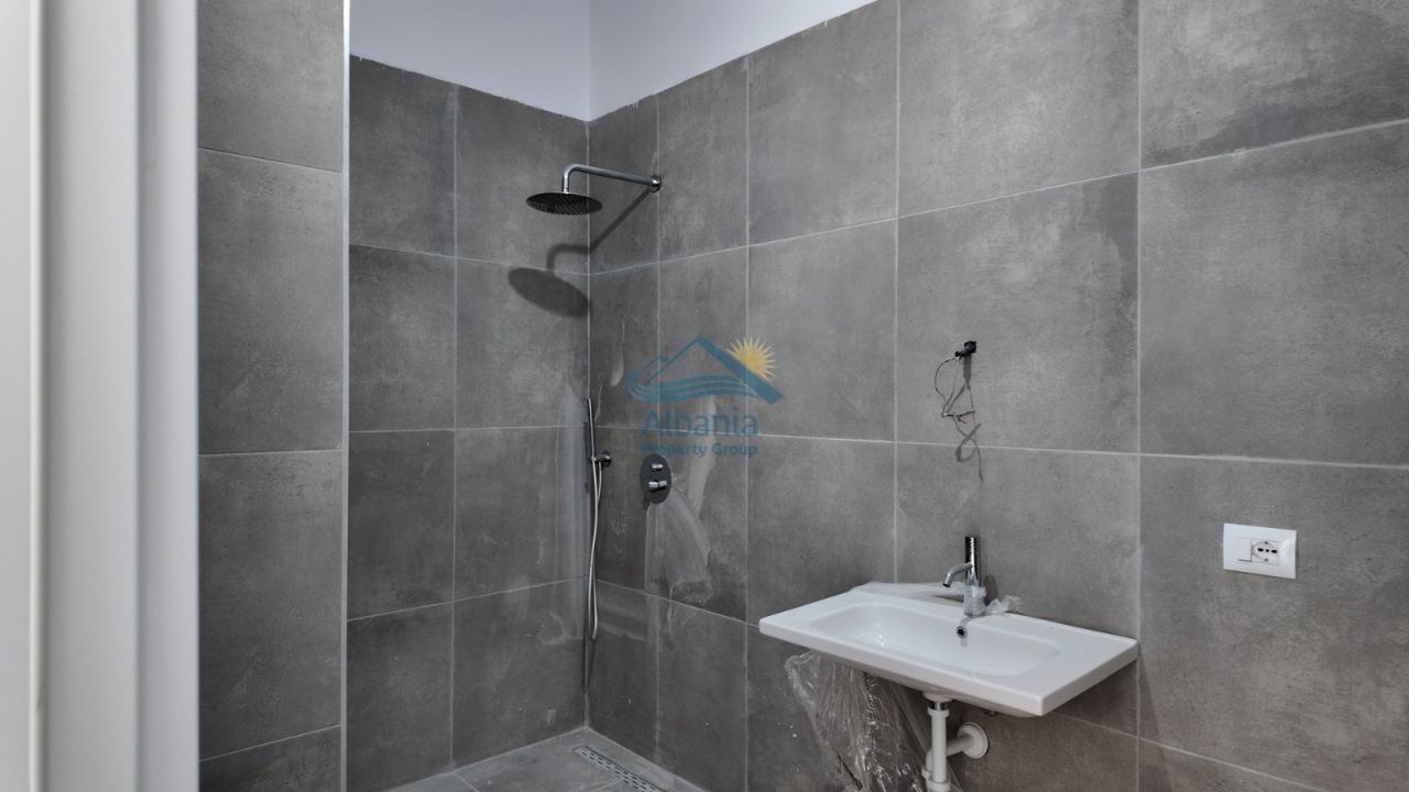 5 Rruga Radhime, Vlore 9426